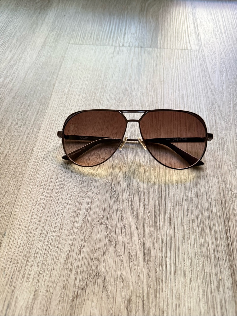 quay australia chocolate brown sleek oversized aviator sunglasses eyewear NEW